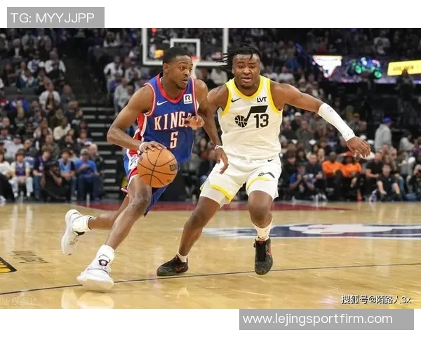 福克斯表现出色14投7中三分命中率高达50但末节发力未能逆转比赛